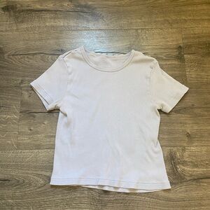 BRANDY MELVILLE LIGHT PURPLE TOP